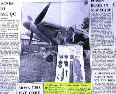 Daily Telegraph informuje o vyzvednutí zbytků letounu v roce 1972.jpg
