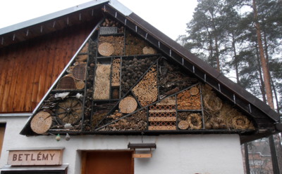 Domeček pro broučky