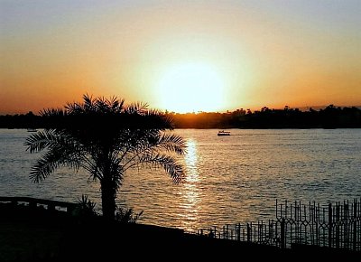 Západ slunce v egyptském Luxoru