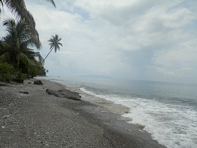 Guadalcanal - prázdná pláž.JPG