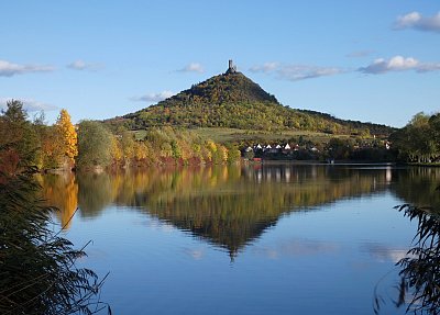 Toulky Českým středohořím - Házmburk laděný do podzimu
