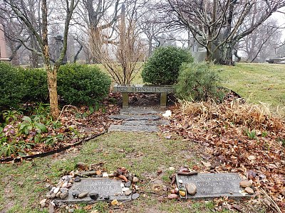 Hrob Leonarda Bernsteina, Greenwood Cemetery, Brooklyn