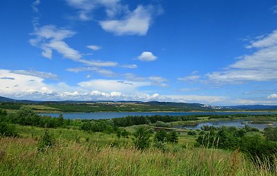 Pohled na Miladu z druhé silnice*