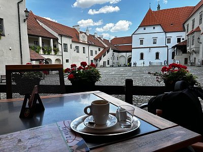 Dělám tu prohlídku zámku dobře ?