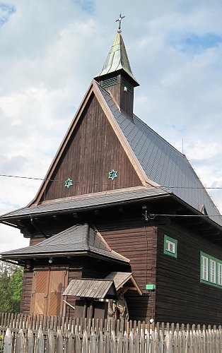 kostelík v Hrčavě, kterou navštívil i V. Havel