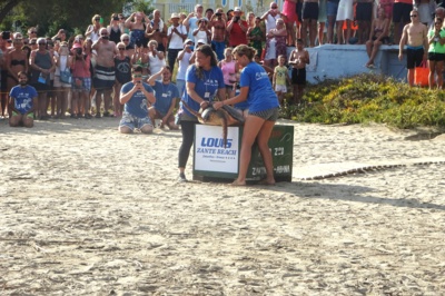 Reportážní: slavnostní vrácení vyléčené želvy do moře