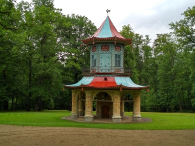 ČÍNSKÝ PAVILON V DEŠTI.