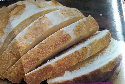 Bílý balkánský chléb