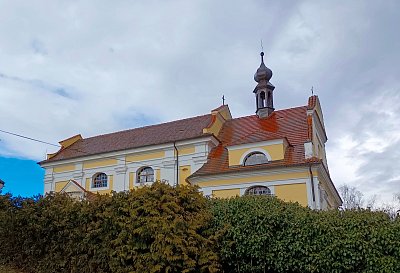 Barokní Kostel Narození Panny Marie v Kotouni