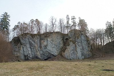 Tady stál hrad Holštejn