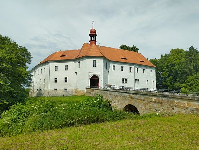 Zámek ve Stráži pod Ralskem