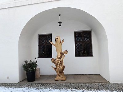 Na nádvoří zámku v Blansku