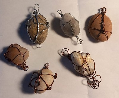 Kdo si hraje nezlobí *