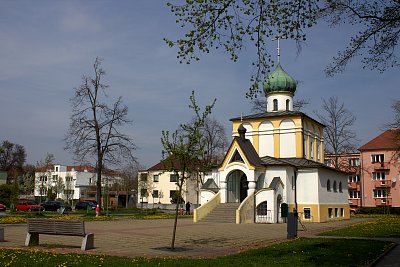 Pravoslavný kostel sv. Cyrila a Metoděje nedaleko očkovacího centra
