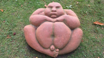 Trůním si na trávníku v FL.