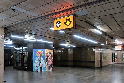 Vchod do metra
