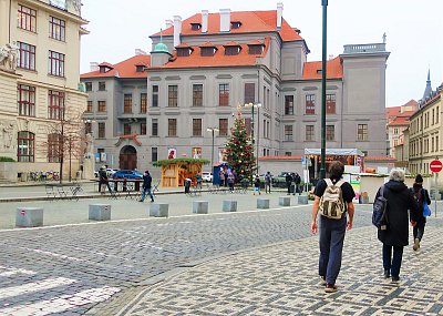Otužilec na Mariánském náměstí