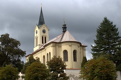 Kostel v Mníšku pod Brdy