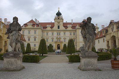 Valtický zámek