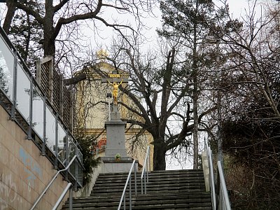 Cestou z křížové cesty v Modřanech*