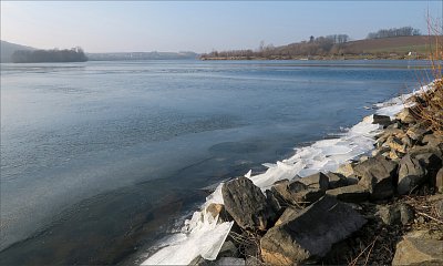 Nechoď, dceruško, na jezero ...