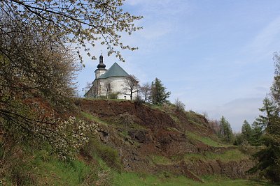 Kostel Panny Marie Pomocné na Uhlířském vrchu