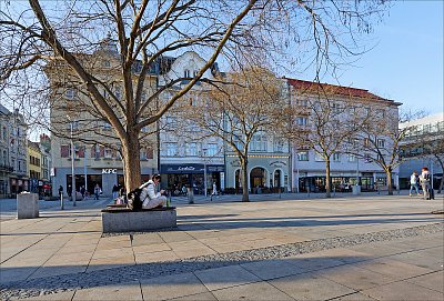 Kde jsi, spěchej ...