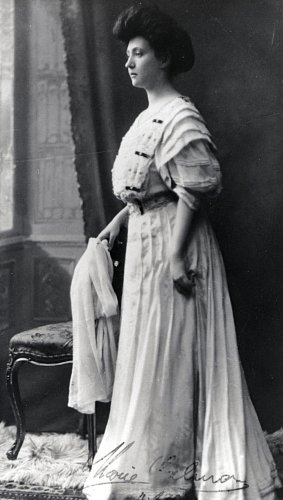Marie Calma Vesela, 1908, archiv MJVM ve Zlíně.JPG