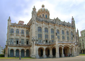 bývalý prezidentský palác, nyní Muzeum revoluce