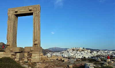 Naxos – ostrov nekonečných pláží, čistého moře a skvostů z historie