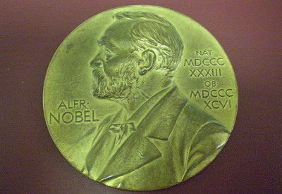Nobelovu cenu za chemii za objev polarografie získal  J. Heyrovský v roce 1959.