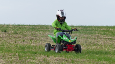 5ti letý čtyřkolkář