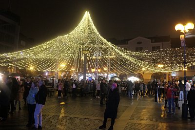 Střecha nad přerovským náměstím.