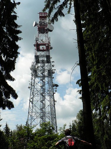 Rozhledna na vrcholu Doubrava nad Vizovicemi ve výšce 672m. Je umístěna na stožáru mobilního operátora T-mobile, vysoká 55m, vyhlídková plošina ve výšce 33m. Otevřena v r. 2004, 174 schodů.
