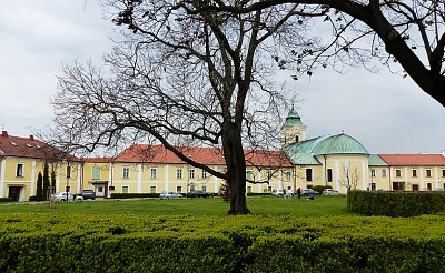 Pohled od zámku na Náměstí F.X. Richtera v Holešově