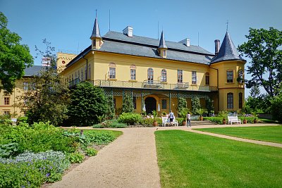 Zámek Slatiňany....