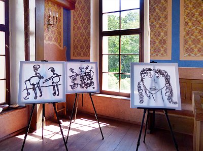 Úštěk, obrazy slepé malířky vystavené v synagoze