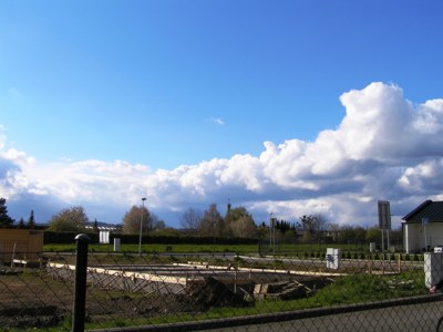 Klidná část obce,základy připraveny.