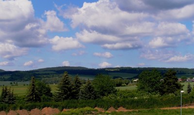 U nás, pár metrů za humny.