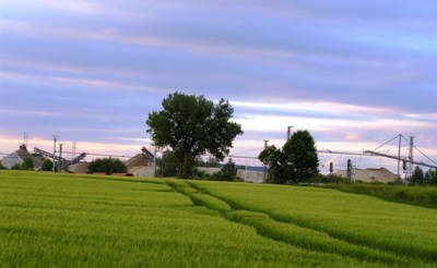 Nedaleko vlakového nádraží.
