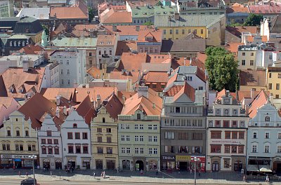 Pohled seshora na plzeňské náměstí