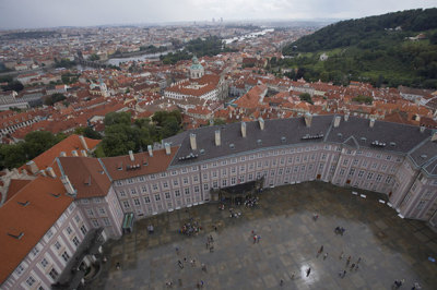 Pražský hrad z Chrámu sv. Víta.jpg