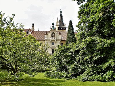 Průhonice   *