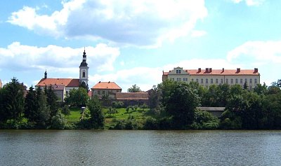 Kde se žije nejlépe? Ve středočeských Říčanech. Na chvostu žebříčku jsou Orlová, Vítkov či Ústí nad Labem
