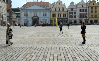Dopoledne na plzeňském náměstí
