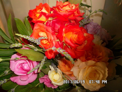 Kytice pro mámu...ze zahrádky