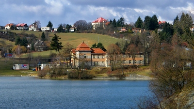 Plumlovská přehrada, hotel Valášek