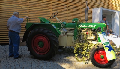 Jo, tak tohle byl traktor...!