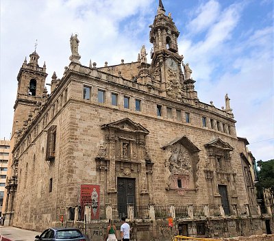 Katedrála ve Valencii z jiné strany
