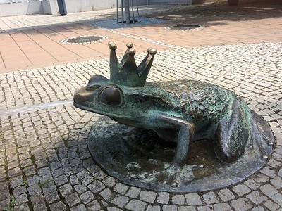 Žabka, symbolTrenčianských Teplic.JPG